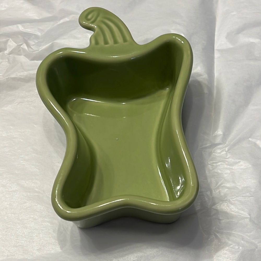 Chantal baking dish, green pepper, 8 ounce
